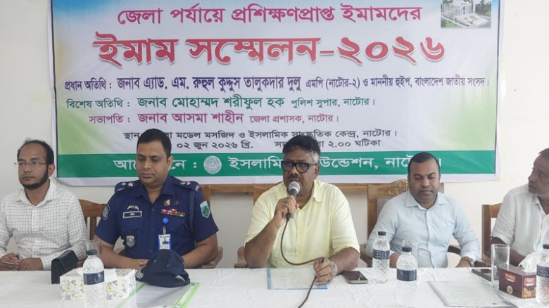 ‘ইমামদের আর্থিক অবস্থান সুসংহত করতে কাজ করছে সরকার’