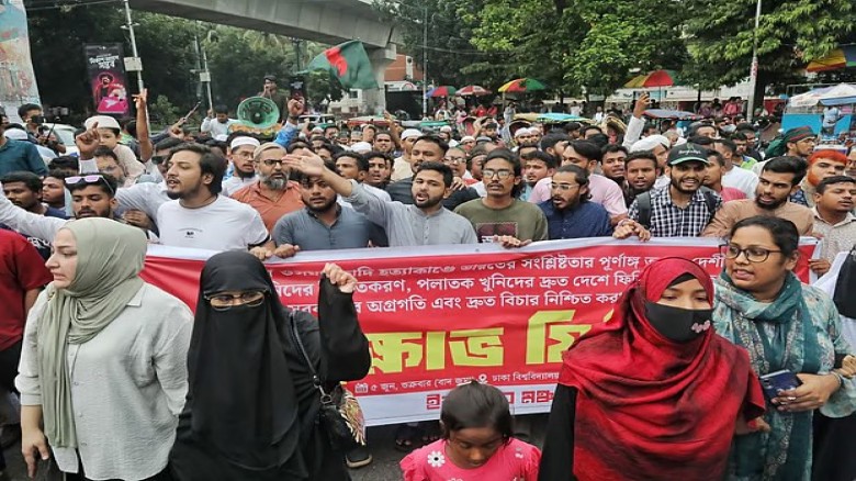 ৭ দিনের মধ্যে হাদি হত্যাকারীদের সুনির্দিষ্ট তথ্য চায় ইনকিলাব মঞ্চ