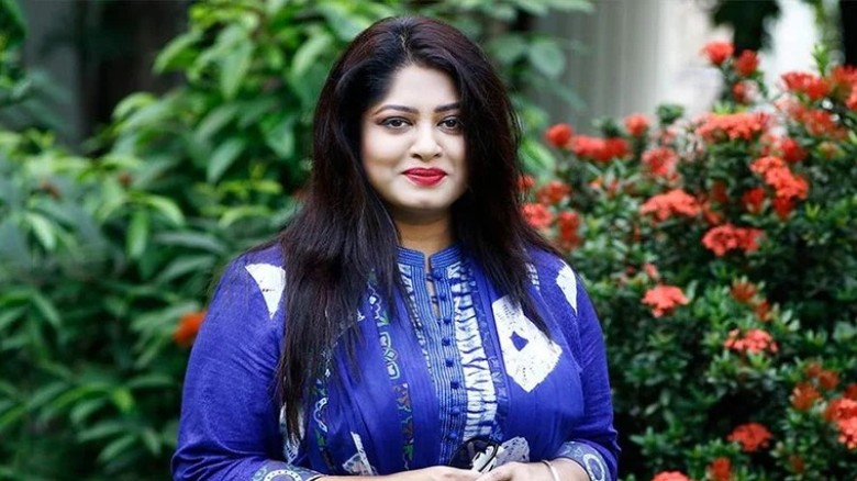 ‘বিচ্ছেদ বেদনা’র মাধ্যমে পরিচালনায় ফিরলেন মৌসুমী
