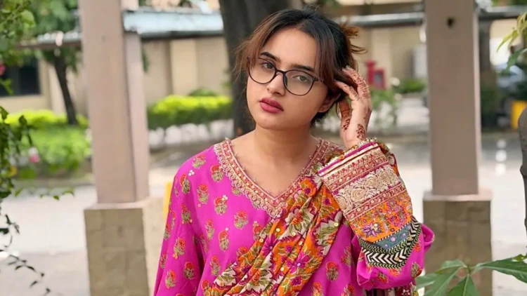 ম্যাচিউরিটি নিয়ে নতুন বার্তা দিলেন কেয়া পায়েল