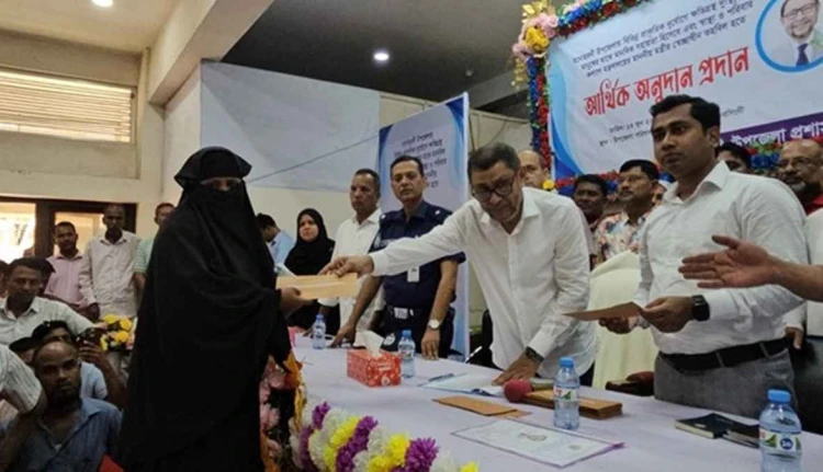 সরকারি সুবিধা পেতে এখন কাউকে ঘুষ দিতে হয় না: স্বাস্থ্যমন্ত্রী