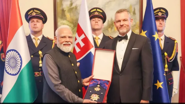 স্লোভাকিয়ার সর্বোচ্চ সম্মাননায় ভূষিত নরেন্দ্র মোদি