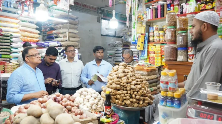 বাজারে দৃশ্যমান মূল্য তালিকা টানানোর নির্দেশ প্রতিমন্ত্রীর