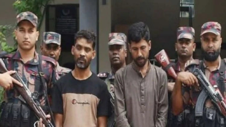 যশোরে সোনাসহ দুই চোরাকারবারি আটক