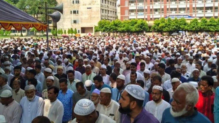 বিএনপির সাবেক এমপি হারুন-আল-রশিদের জানাজায় মানুষের ঢল