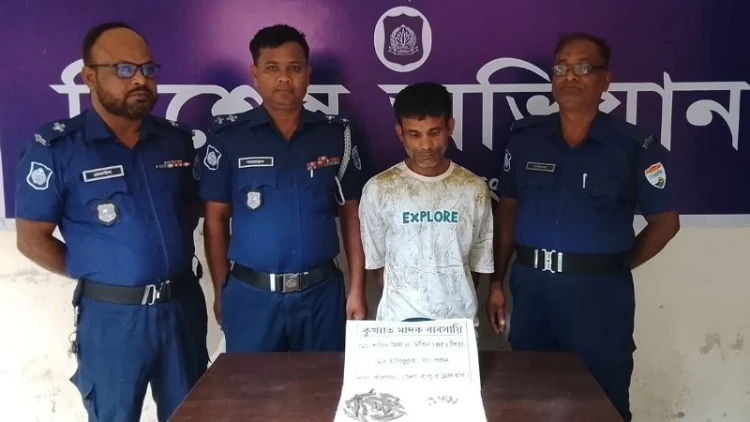 পীরগাছায় মাদকসহ শীর্ষ কারবারি গ্রেপ্তার