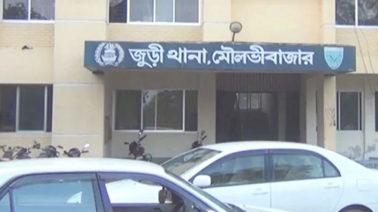ছেলের কুড়ালের আঘাতে বাবার মৃত্যু