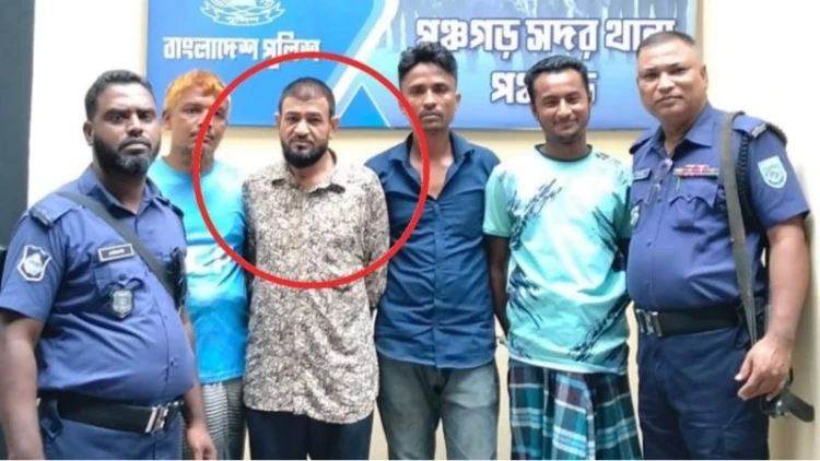 পঞ্চগড়ে নকল কয়েল বিক্রির দায়ে ব্যবসায়ী গ্রেপ্তার
