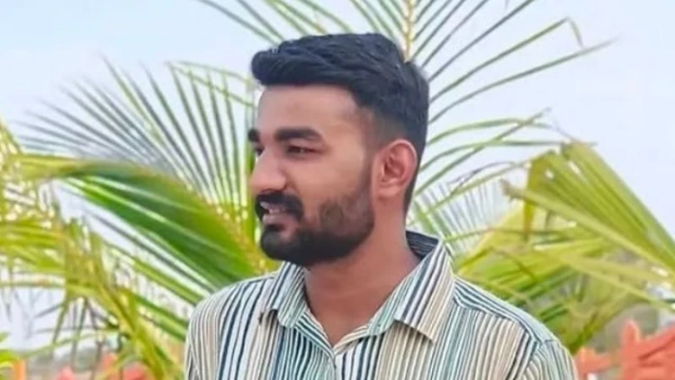 ভারতে ছেলেকে হত্যার অভিযোগে বাবা-মা গ্রেপ্তার