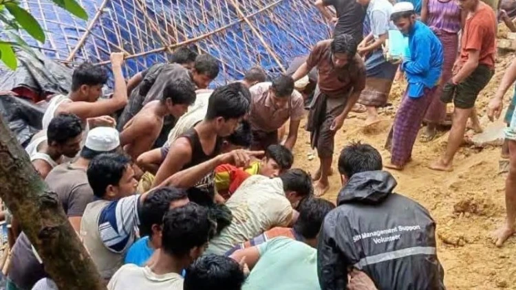 রোহিঙ্গা ক্যাম্পে পাহাড় ধসে নিহত মাদ্রাসা ছাত্রীর সংখ্যা বেড়ে ৮