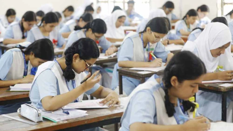 এসএসসির ফল প্রকাশের সম্ভাব্য তারিখ ঘোষণা শিক্ষা বোর্ডের
