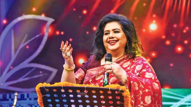 বন্যার্তদের সহায়তায় গান গাইবেন রুনা লায়লা