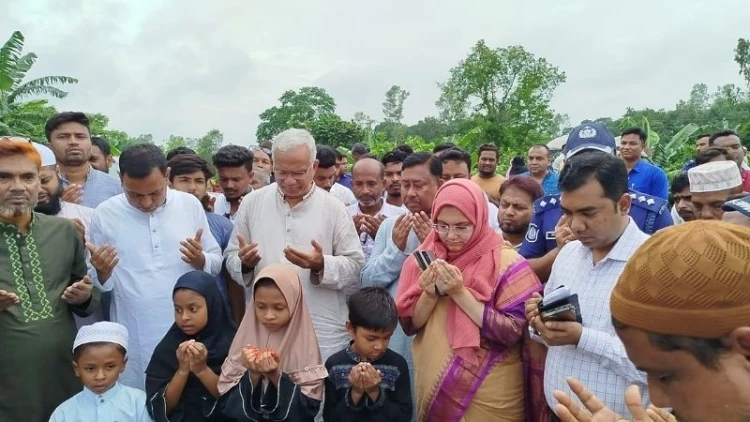 ঘোড়াঘাট পৌরসভায় উন্নয়নমূলক কাজের উদ্বোধন