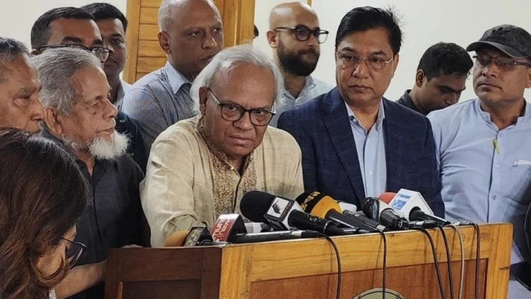 নির্বাচন কে করবে না করবে তা আদালত ও ইসির বিষয়: রুহুল কবির রিজভী