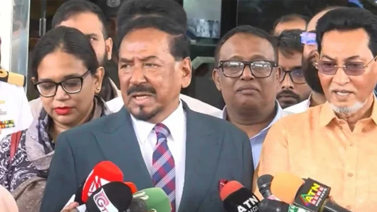 সফর সংক্ষিপ্ত করে ঢাকায় স্পিকার হাফিজ উদ্দিন আহমদ, রাষ্ট্রপতির পদত্যাগ নিয়ে নীরবতা