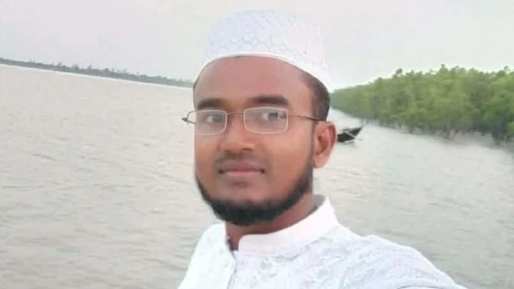 ফেসবুকে স্ট্যাটাস দিয়ে জামায়াত নেতার রাজনীতি ছাড়ার ঘোষণা
