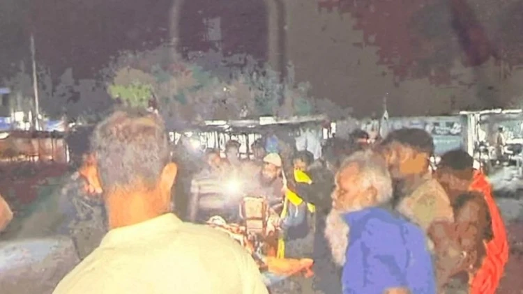 ছেলের টর্চের আঘাতে বাবার করুণ মৃত্যু