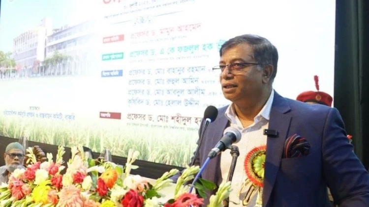 বাকৃবিতে নবীন শিক্ষার্থীদের ওরিয়েন্টেশন অনুষ্ঠিত