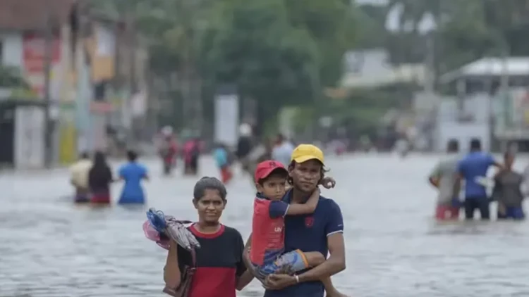 শ্রীলঙ্কায় টানা বৃষ্টি ও ভারী বন্যায় ভূমিধসে ৭ জনের মৃত্যু, স্কুল বন্ধ