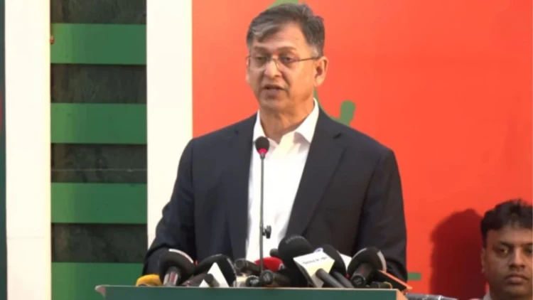 আওয়ামী লীগ ও শেখ হাসিনার রাজনৈতিক দাফন হয়েছে: সালাহউদ্দিন আহমদ