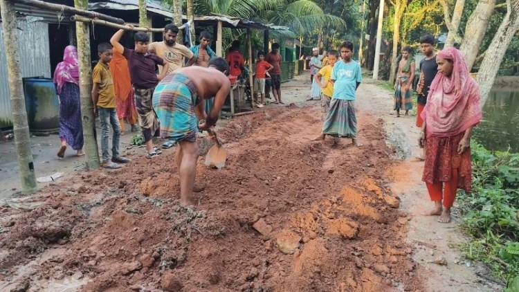 সরিষাবাড়ীতে ধোপাদহ–জুলারখুপী সড়ক সংস্কার, জনদুর্ভোগ লাঘব