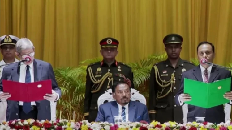 বাংলাদেশের ২৩তম রাষ্ট্রপতি হিসেবে শপথ নিলেন মির্জা ফখরুল ইসলাম আলমগীর