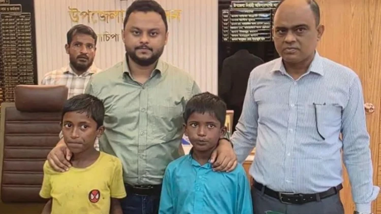 বাবা নিখোঁজ, মা অন্যত্র; দুই ভাইয়ের পাশে গলাচিপা উপজেলা প্রশাসন