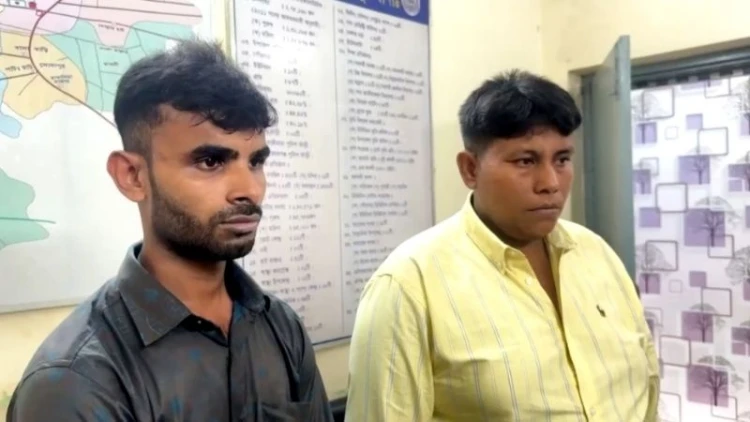 রায়পুরে দুই ভুয়া সেনাসদস্য আটক