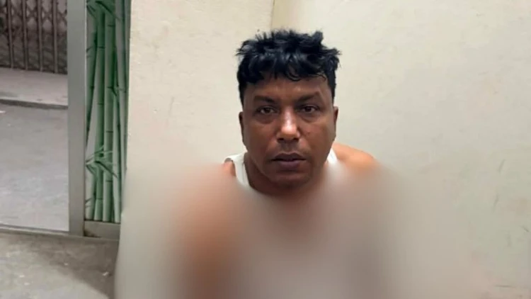 সোনারগাঁয়ে ট্রাক ডাকাতিকালে ভুয়া পুলিশ সদস্য গ্রেপ্তার