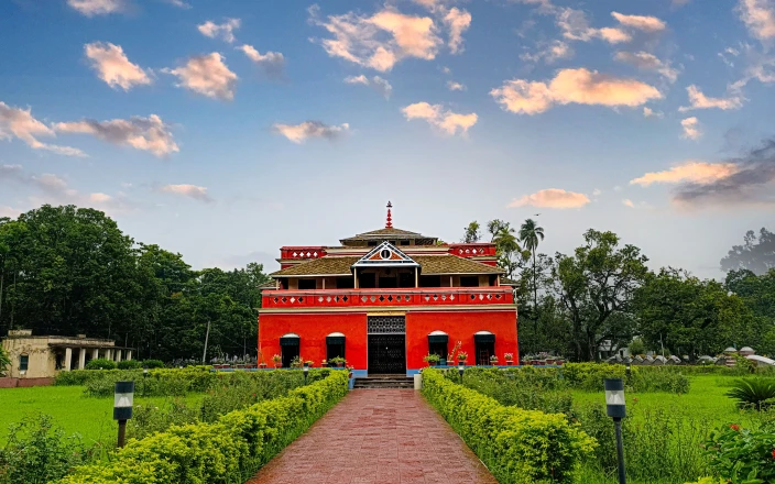 কুষ্টিয়ার দৌলতপুরে ওঝার ঝাড়ফুঁকে সময় নষ্ট, সাপের কামড়ে গৃহবধূর মৃত্যু