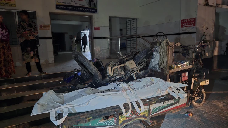 ভাঙ্গায় বাস ও মোটরসাইকেলের মুখোমুখি সংঘর্ষে যুবক নিহত, আহত ২