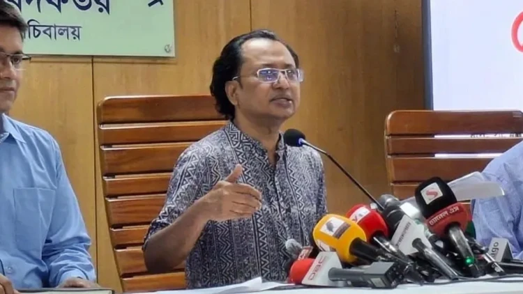 বেতন বৃদ্ধিতে মূল্যস্ফীতির ঝুঁকি থাকলেও নিয়ন্ত্রণে চেষ্টা করবে সরকার: তথ্য উপদেষ্টা