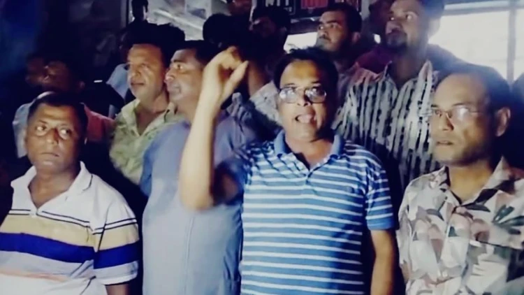 কালিয়াকৈরে নিষিদ্ধ আ: লীগের বিরুদ্ধে বিএনপির প্রতিবাদ সভা
