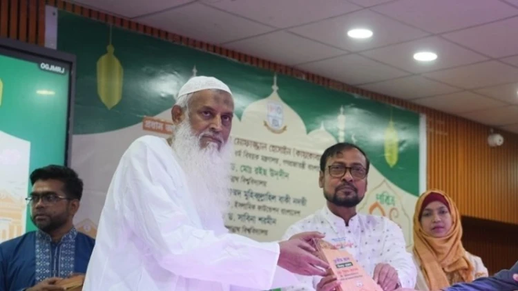 ধর্মীয় সেবাকর্মীদের সম্মানিতে বরাদ্দ ১১০০ কোটি টাকা