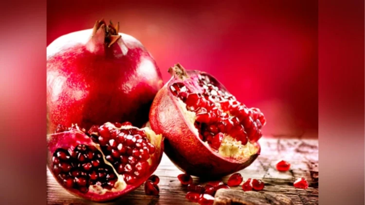 বেদানার বীজ কি চিবিয়ে খাওয়া উচিত