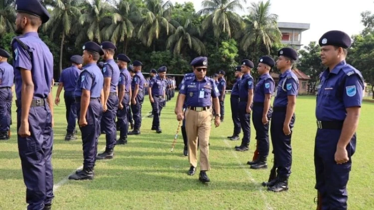 গোপালগঞ্জ জেলা পুলিশের মাস্টার প্যারেড ও বিদায় সংবর্ধনা অনুষ্ঠিত