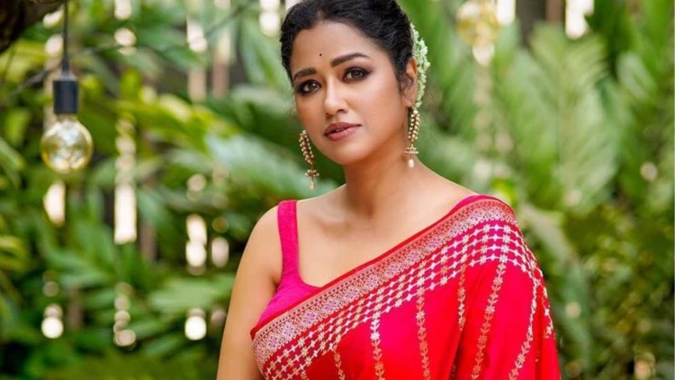 পুত্রসন্তানের মা হলেন সোহিনী সরকার