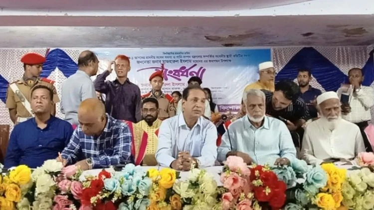কিশোরগঞ্জে এমপি মাজহারুল ইসলামকে ফুলেল সংবর্ধনা