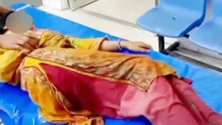 বখাটের হামলায় স্কুলছাত্রীর ৫টি দাঁত ভেঙে চুরমার