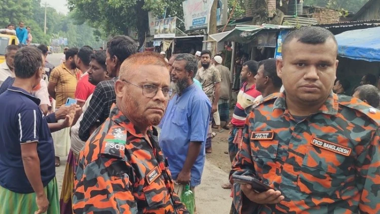 শাহজাদপুরে ট্রাকচাপায় সিএনজিচালকের মর্মান্তিক মৃত্যু