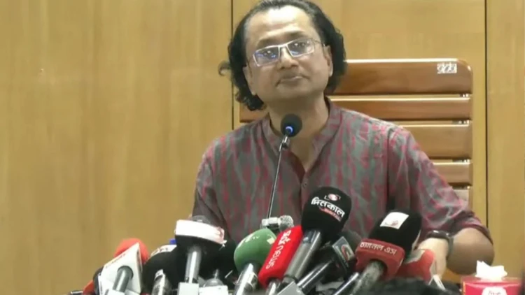 আগস্ট ও সেপ্টেম্বরে পর্যাপ্ত এলপিজি আমদানি হয়েছে:  তথ্য উপদেষ্টা