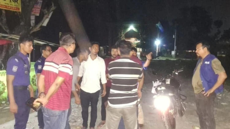 কুমিল্লায় কিশোর গ্যাংবিরোধী অভিযানে আটক ৩৭৯