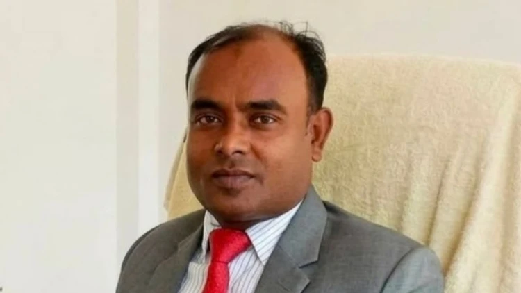 টাকা ফেরতের শর্তে বিতর্কিত অধ্যক্ষকে পুনর্বহালের সিদ্ধান্ত