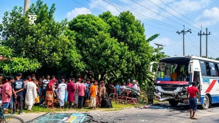 ময়মনসিংহে বাস-অটোরিকশা সংঘর্ষে নিহত ৭