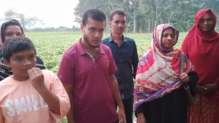 হারিয়ে যাওয়া প্রতিবন্ধী সাঈদকে পরিবারে ফেরালেন দুই সাংবাদিক