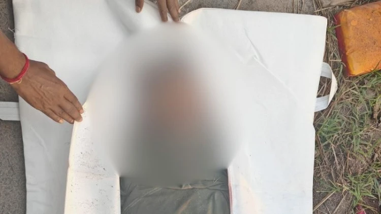 নওগাঁয় অ্যাম্বুলেন্সের ধাক্কায় ভ্যানচালক নিহত