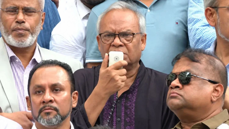 দেশকে অস্থিতিশীল করতে ‘পতিত দোসরদের’ চক্রান্তের অভিযোগ রিজভীর