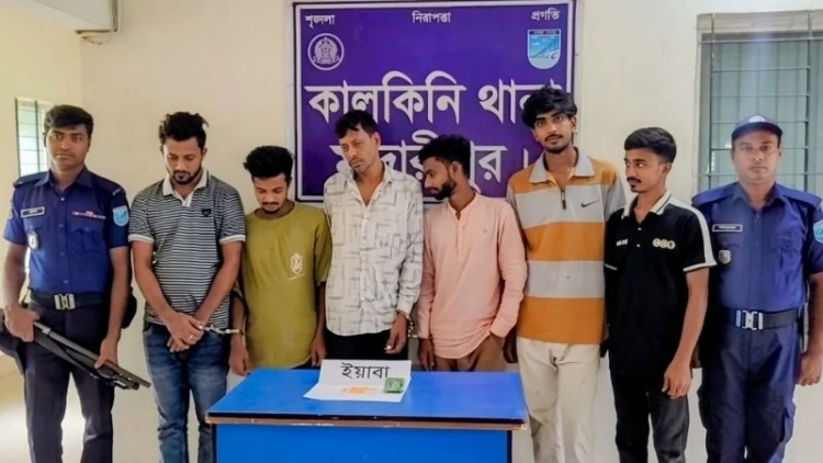 কালকিনিতে ইয়াবাসহ ৬ মাদক কারবারি গ্রেপ্তার