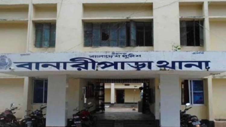 বরিশালে ওসিসহ ৭ পুলিশের বিরুদ্ধে রাজমিস্ত্রির মামলা