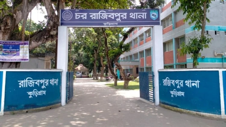 কুড়িগ্রামে ট্রাক-সিএনজি সংঘর্ষে ৩ জন নিহত